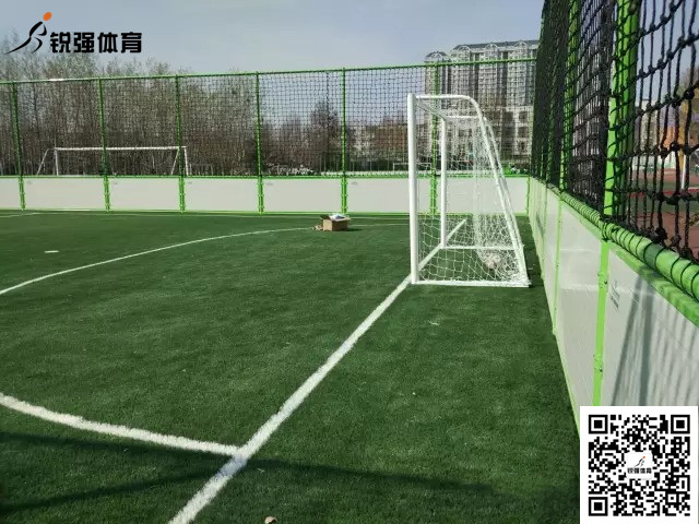 �Ͳ��к�̨�صڶ�ʵ��Сѧ����